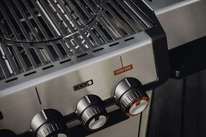 Enders Gasgrill Monroe II Pro 3 SIKR TURBO inkl. Wetterschutzhaube